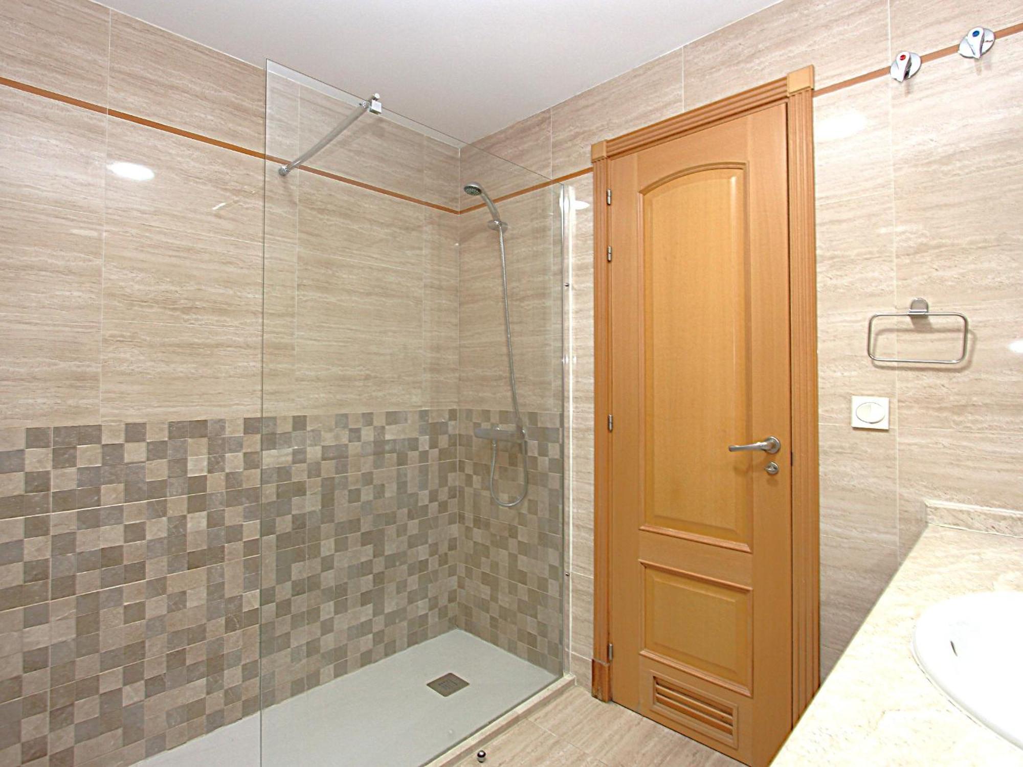 נרחה Luxury Apartment Holiday Rental Ne מראה חיצוני תמונה